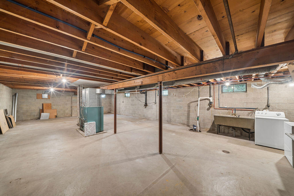 2020 Melrose Drive