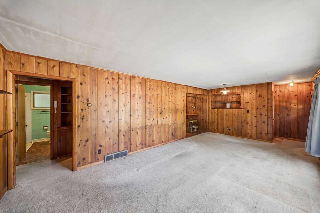 2020 Melrose Drive