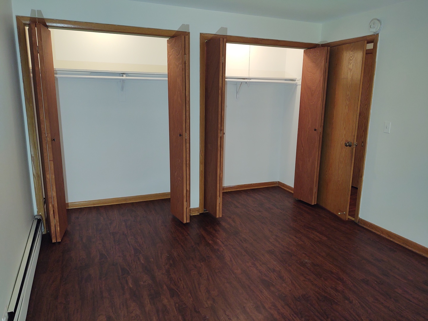 2414 N 76th Avenue Unit: 1E