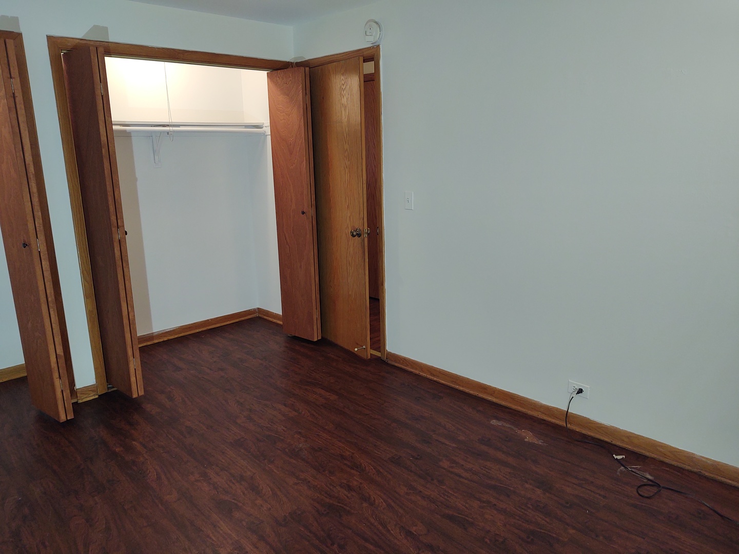 2414 N 76th Avenue Unit: 1E