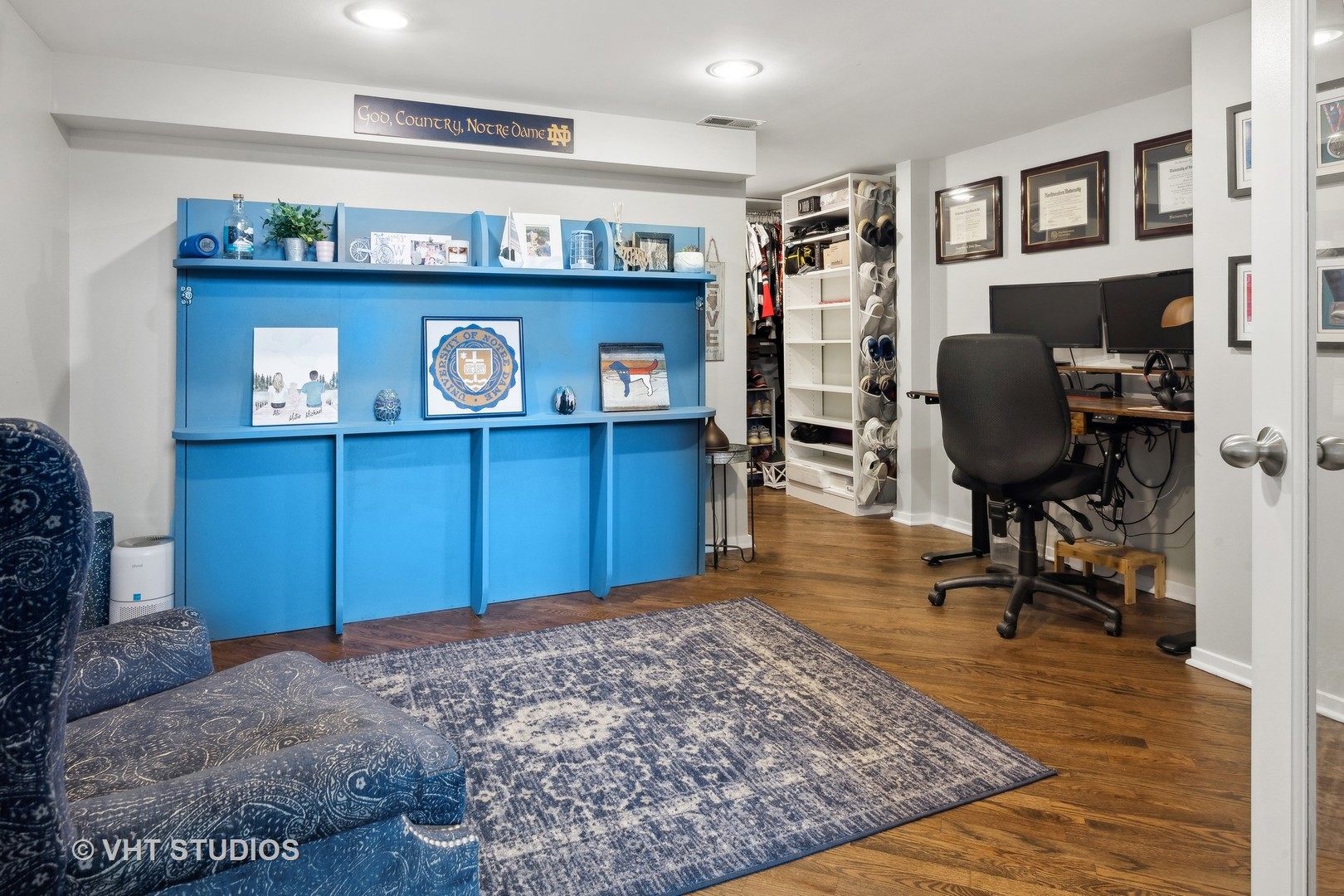 2012 W Saint Paul Avenue Unit: 301