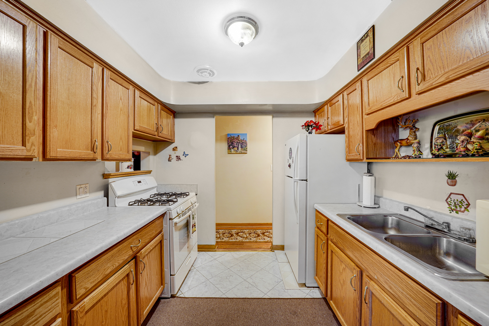 8121 N Ottawa Avenue