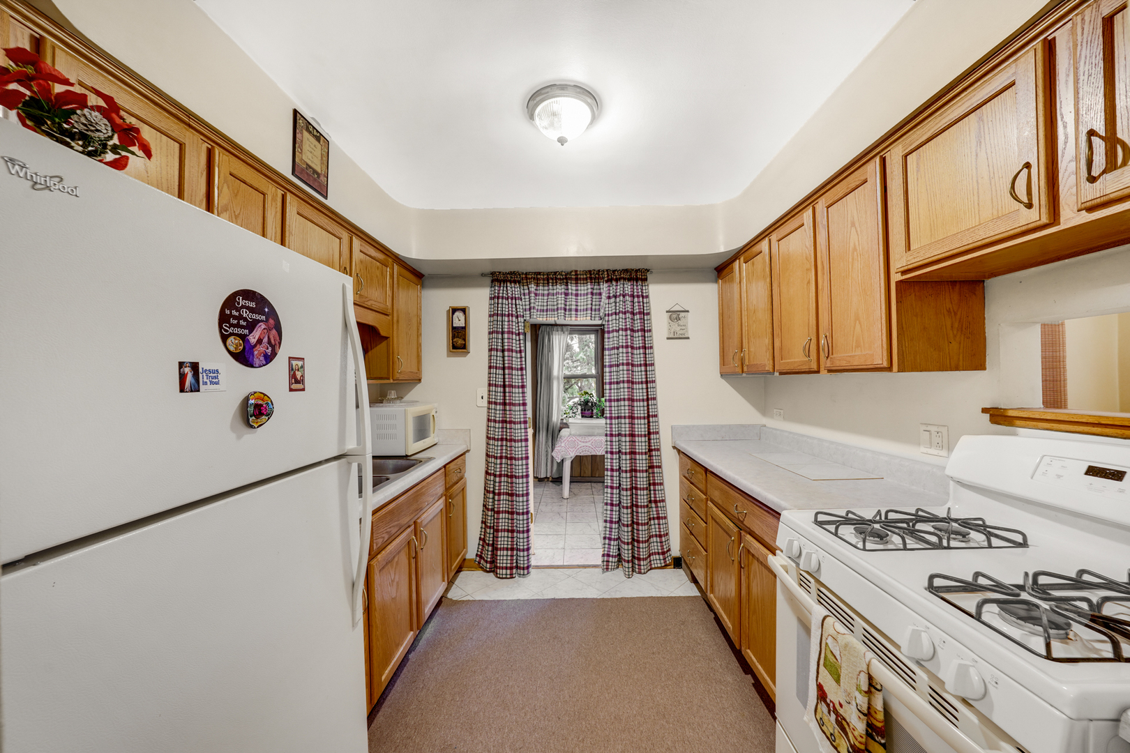 8121 N Ottawa Avenue