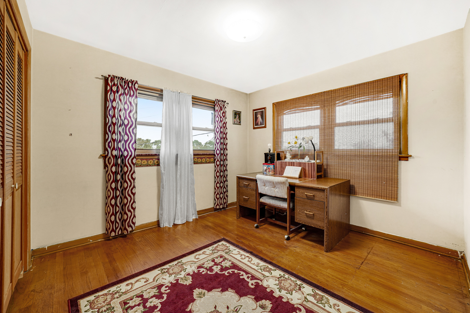 8121 N Ottawa Avenue