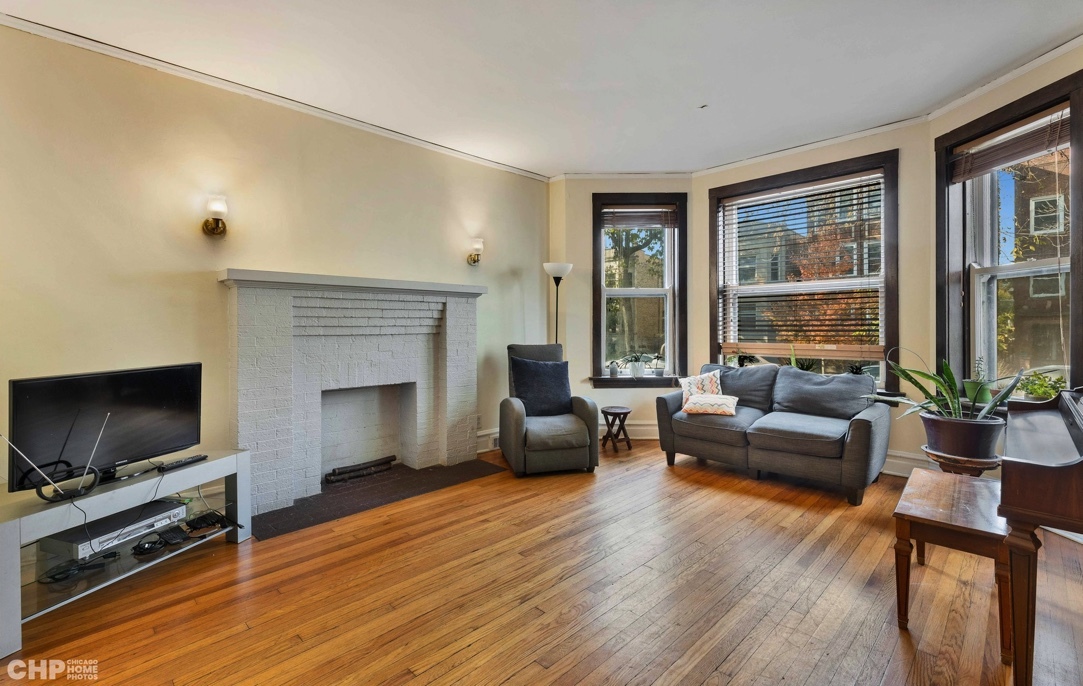 6549 N Newgard Avenue