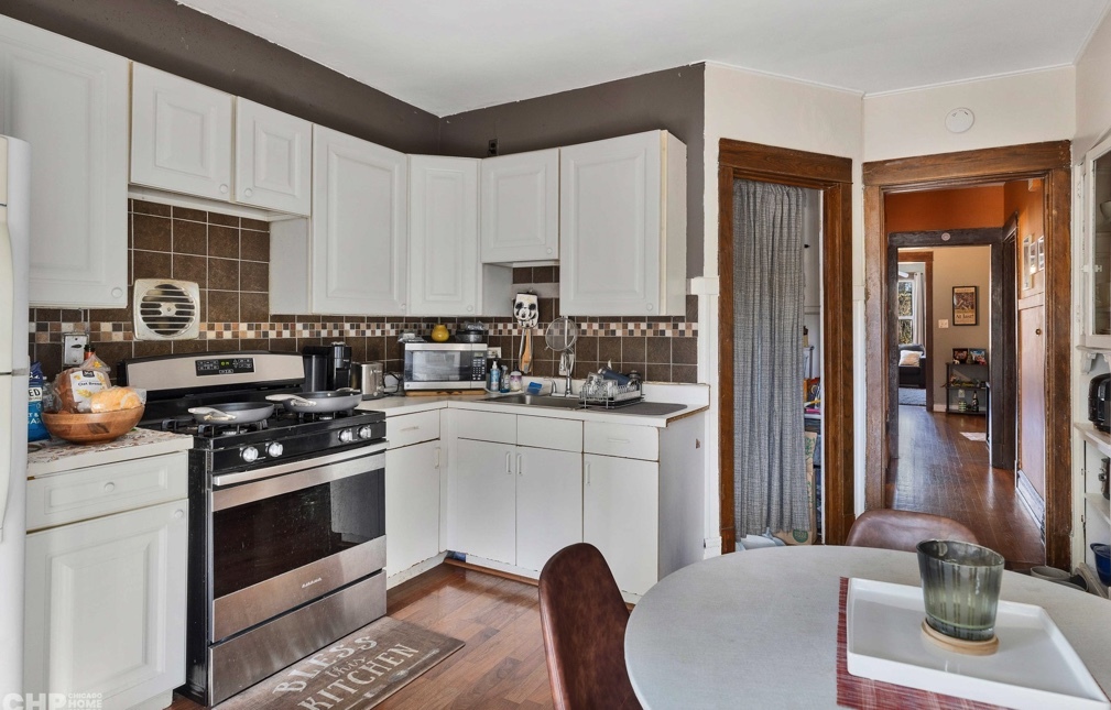 6549 N Newgard Avenue