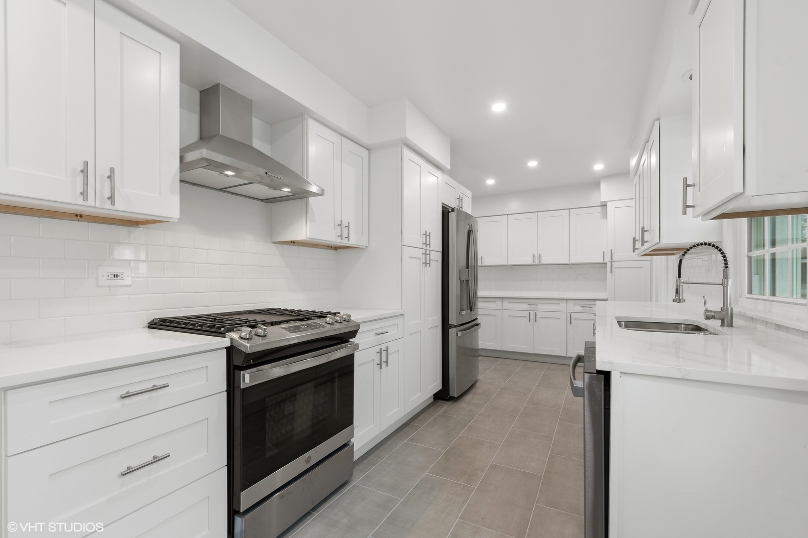 79 S Deere Park Drive