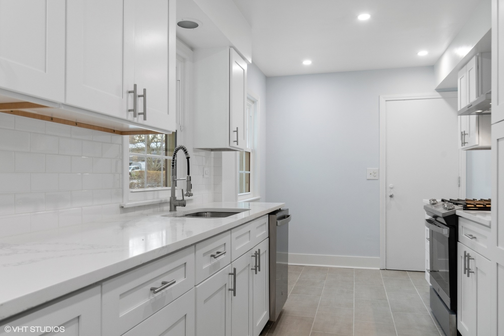 79 S Deere Park Drive