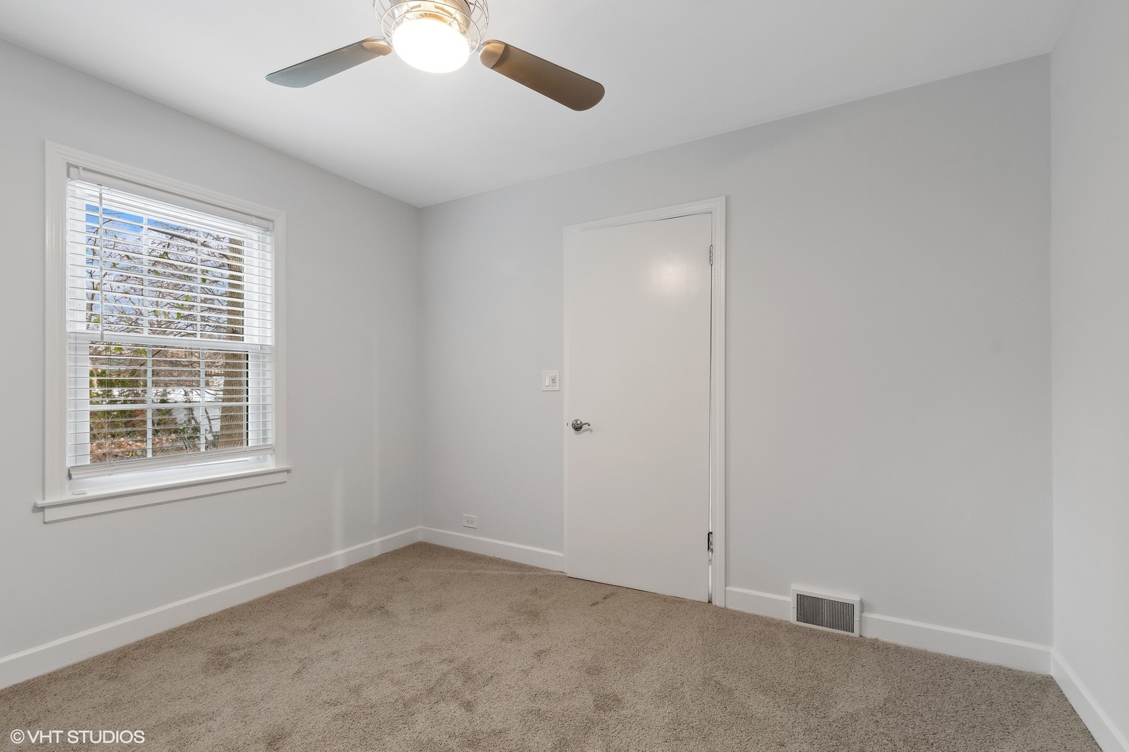 79 S Deere Park Drive