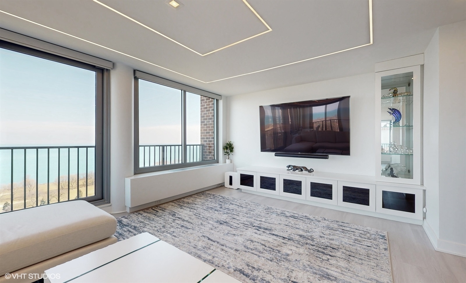 4170 N Marine Drive Unit: 24B