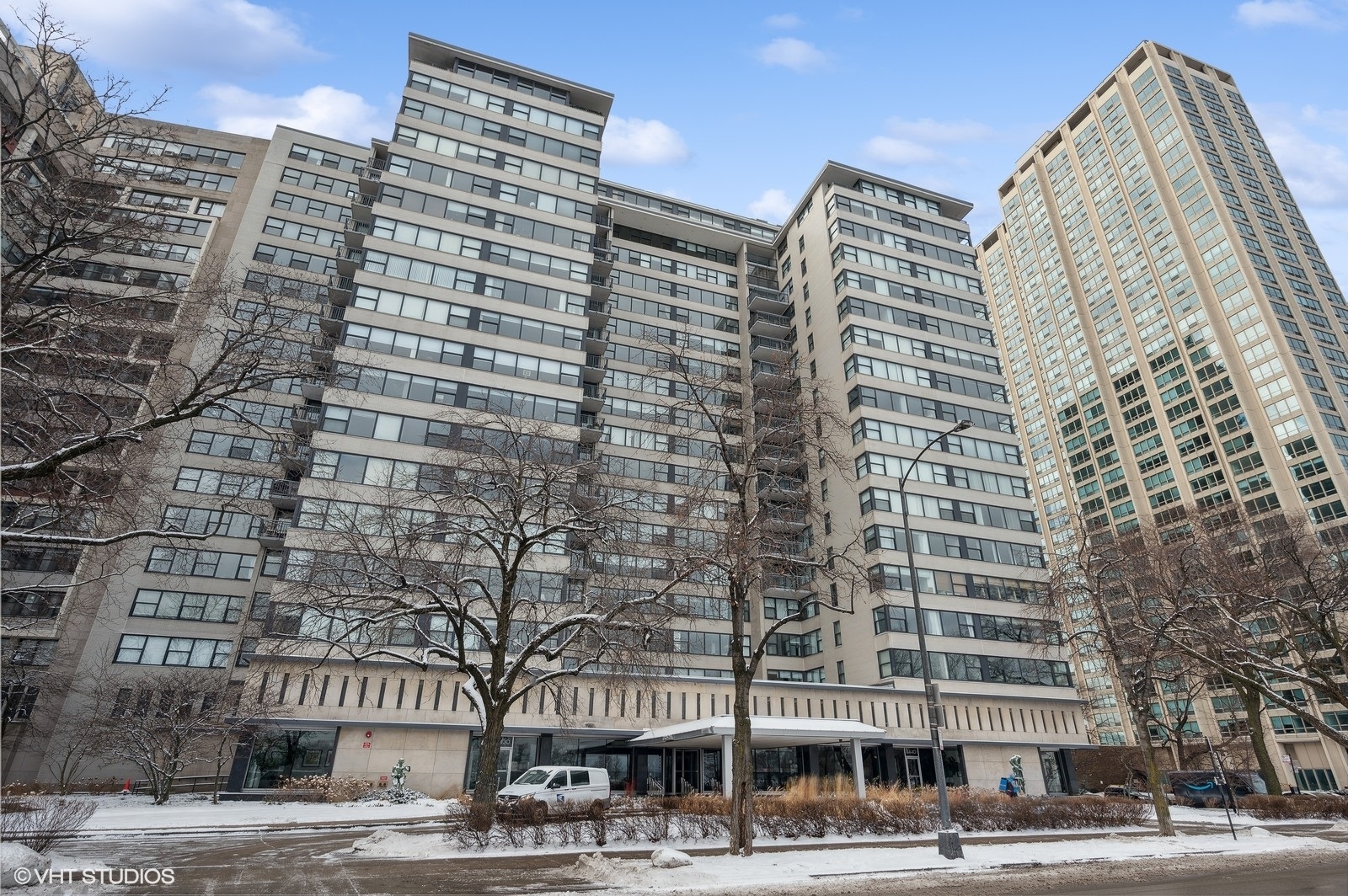 3430 N Lake Shore Drive Unit: 10N