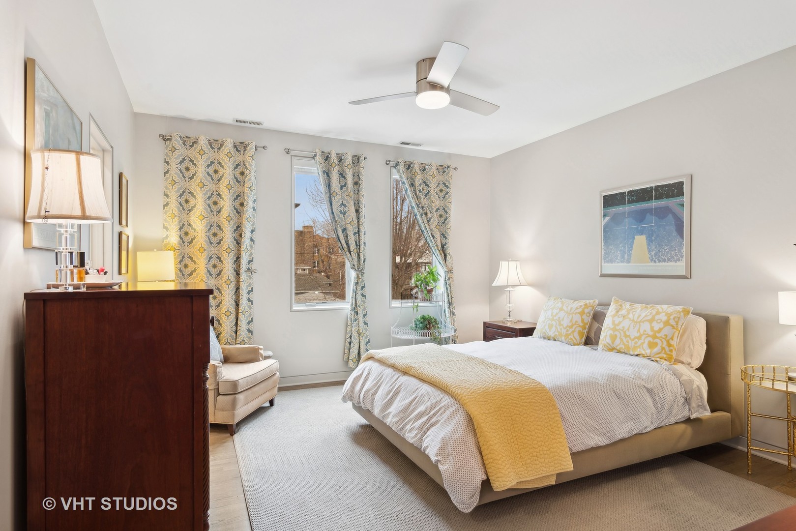 2623 W Logan Boulevard Unit: 3E