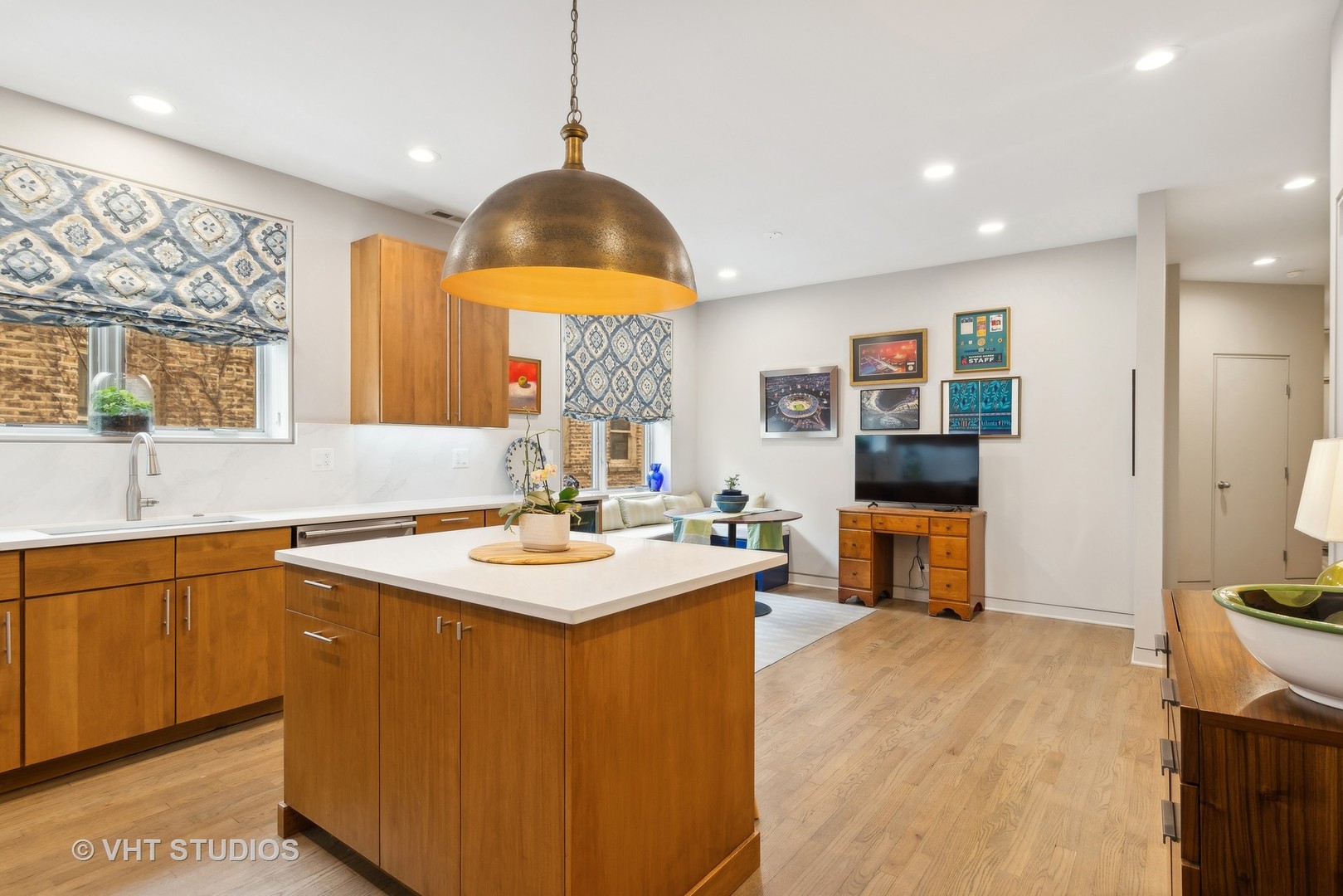 2623 W Logan Boulevard Unit: 3E