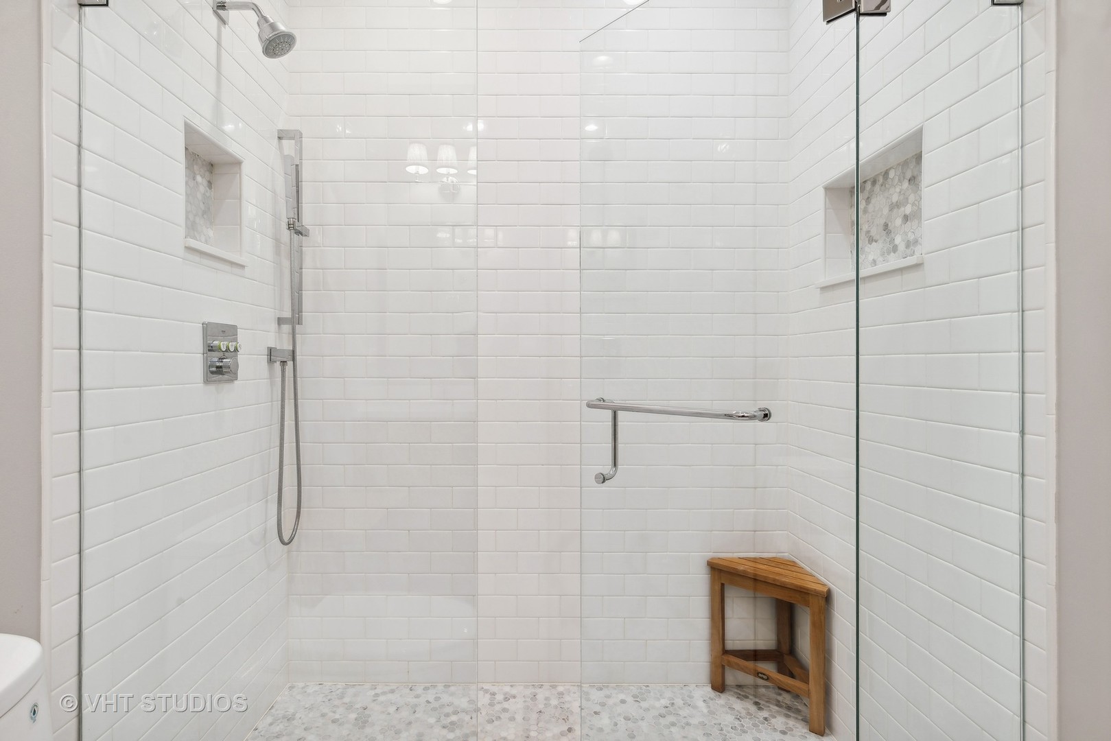 2623 W Logan Boulevard Unit: 3E