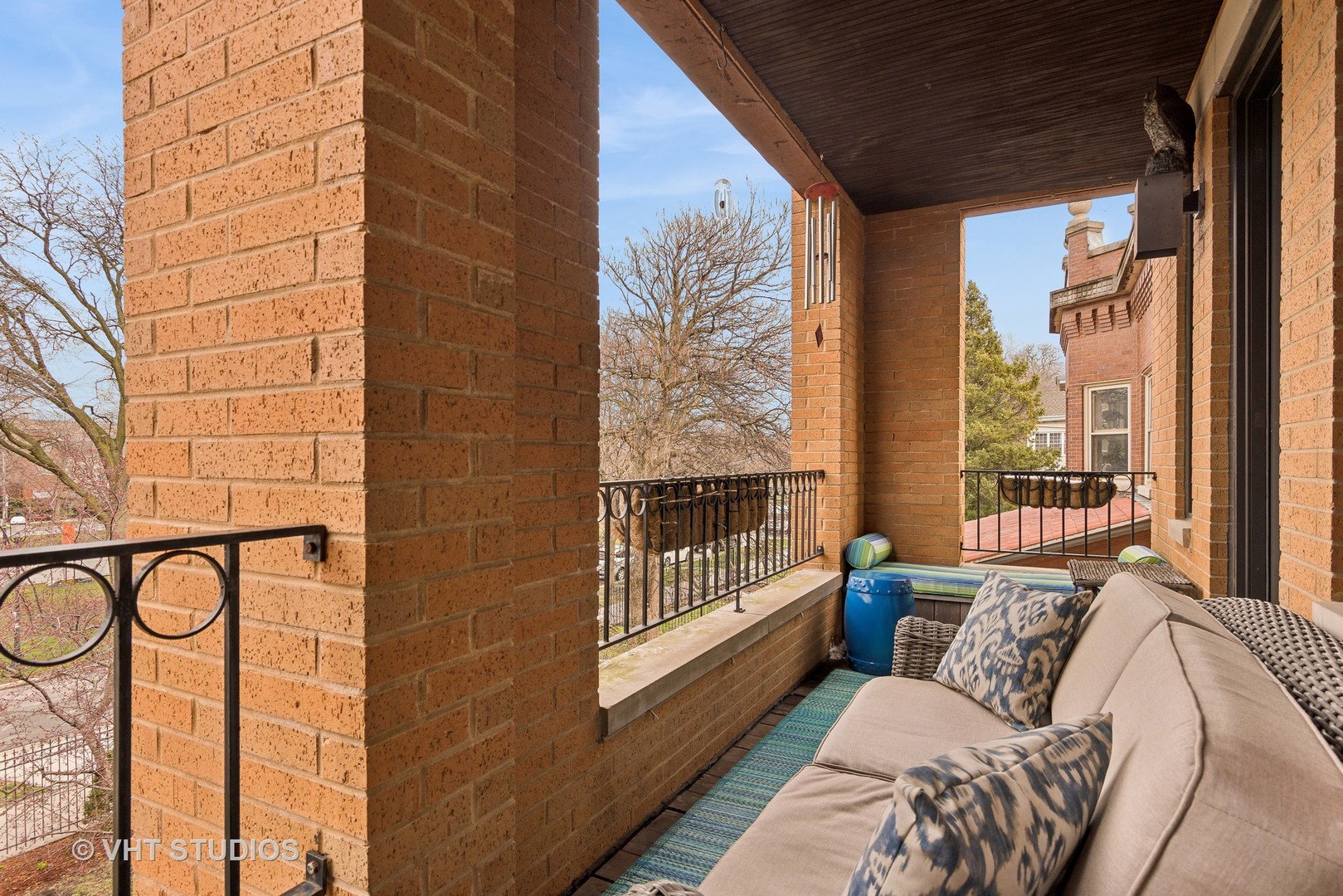 2623 W Logan Boulevard Unit: 3E