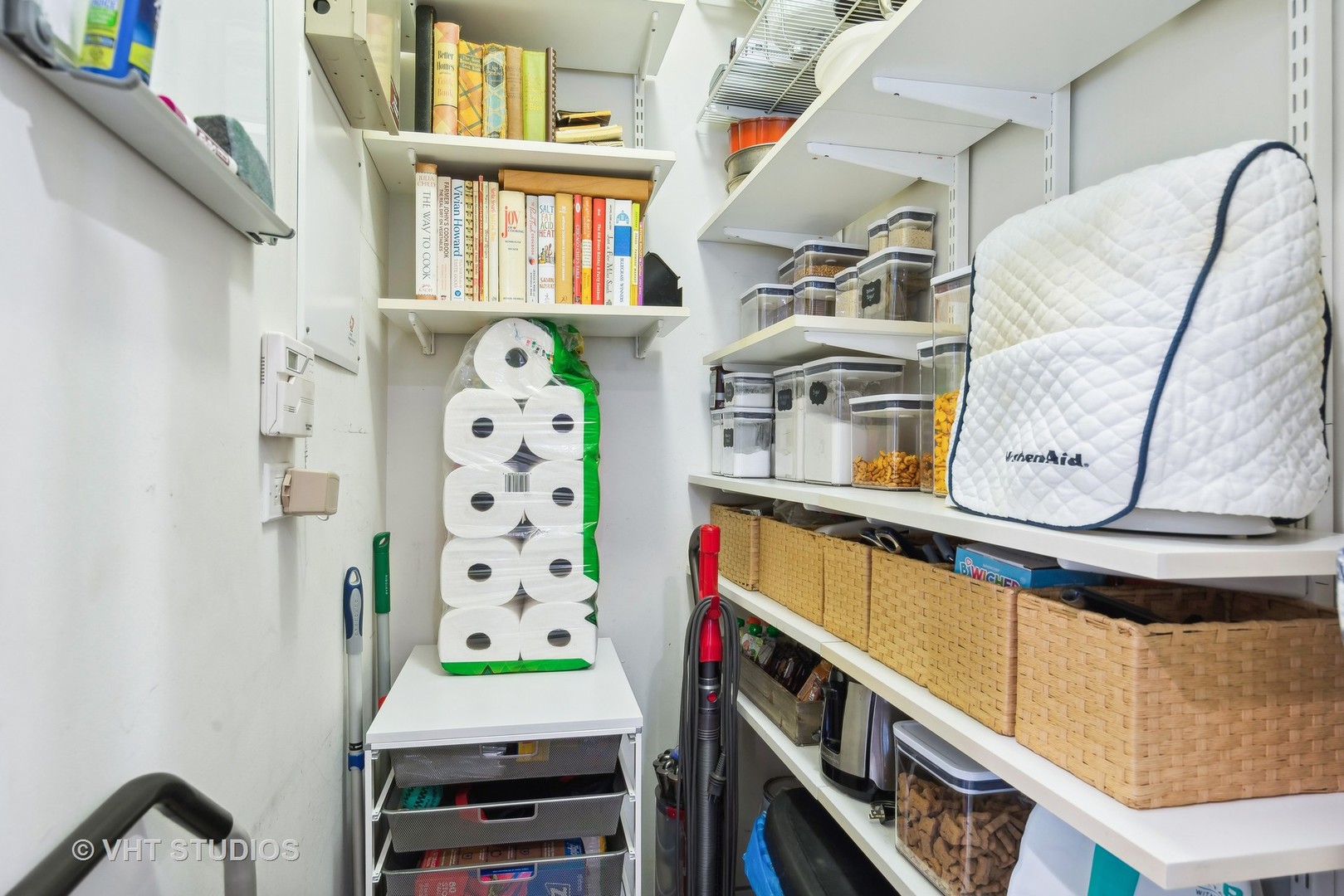 2623 W Logan Boulevard Unit: 3E