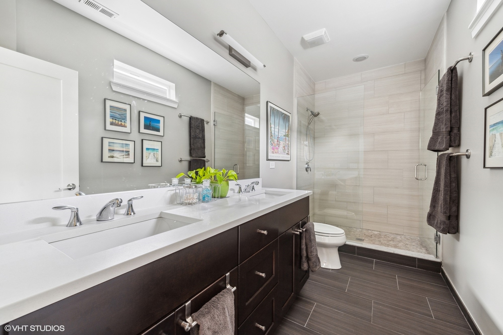 2905 S Hillock Avenue