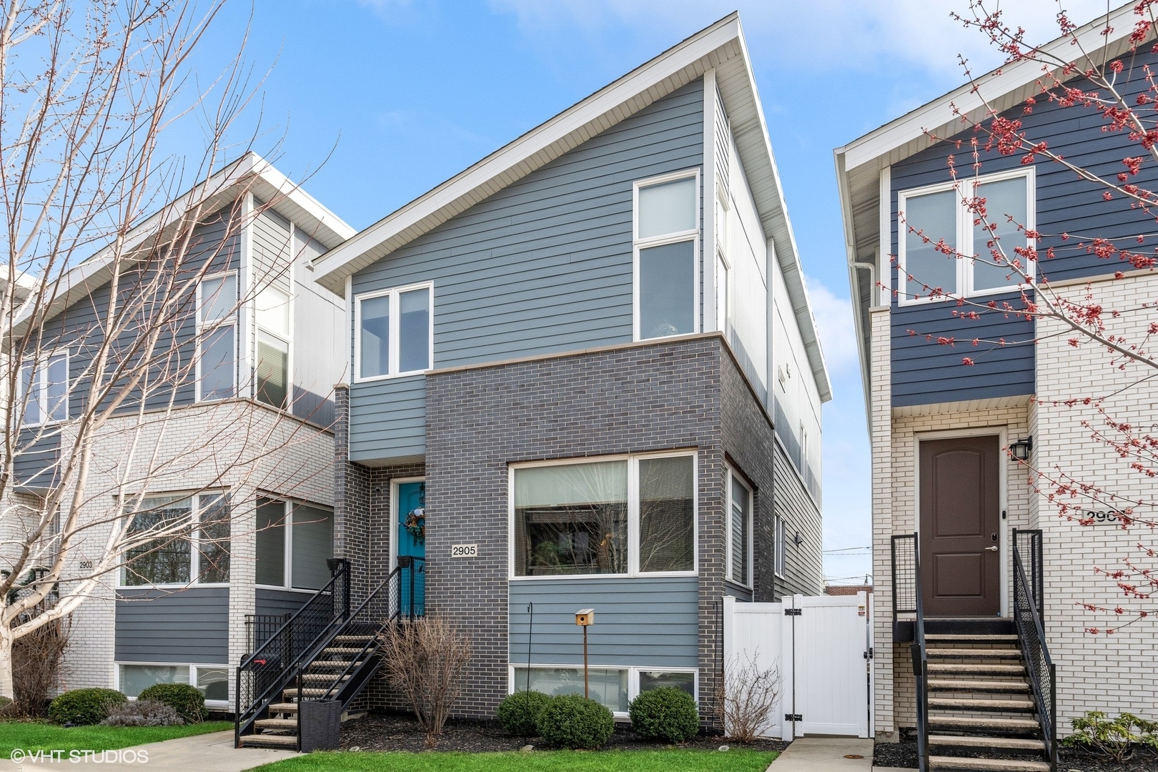 2905 S Hillock Avenue