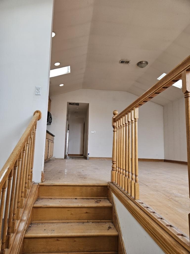 5312 S Kenneth Avenue