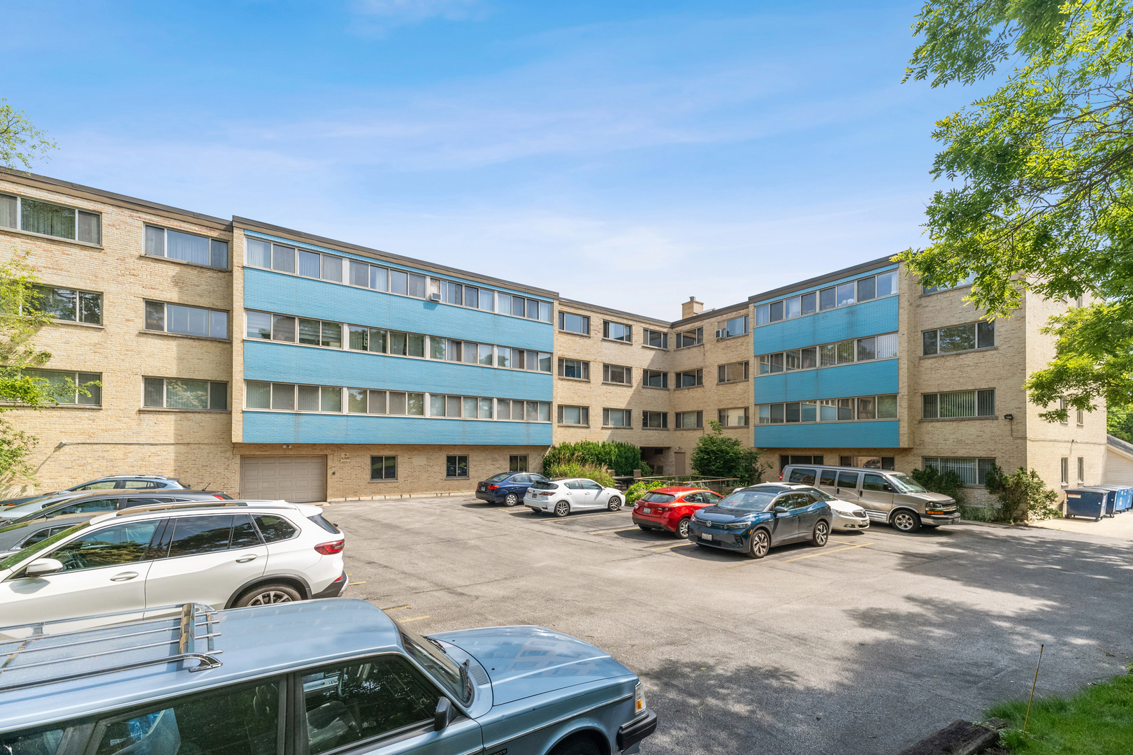 737 Ridge Avenue Unit: 3F