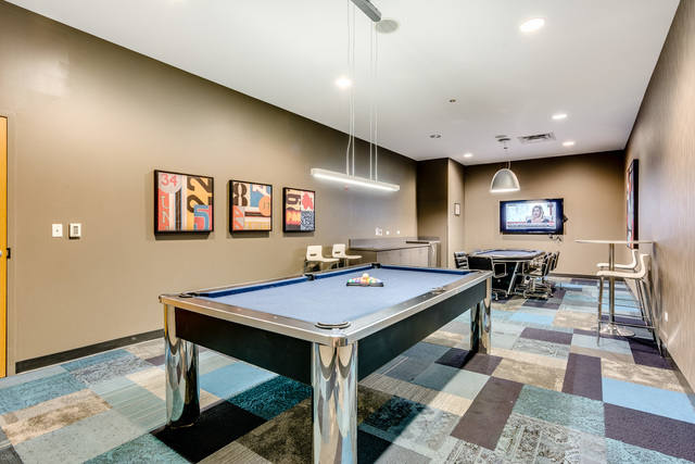 225 N Columbus Drive Unit: 6105