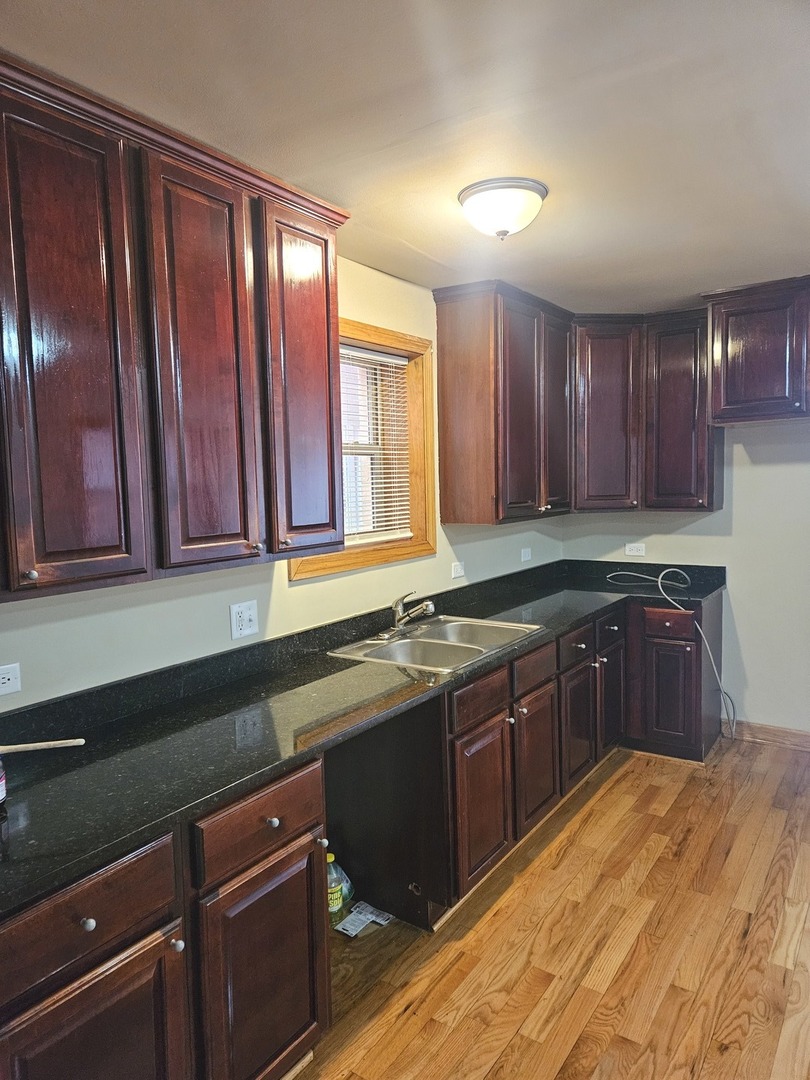 5316 S Kenneth Avenue Unit: 101