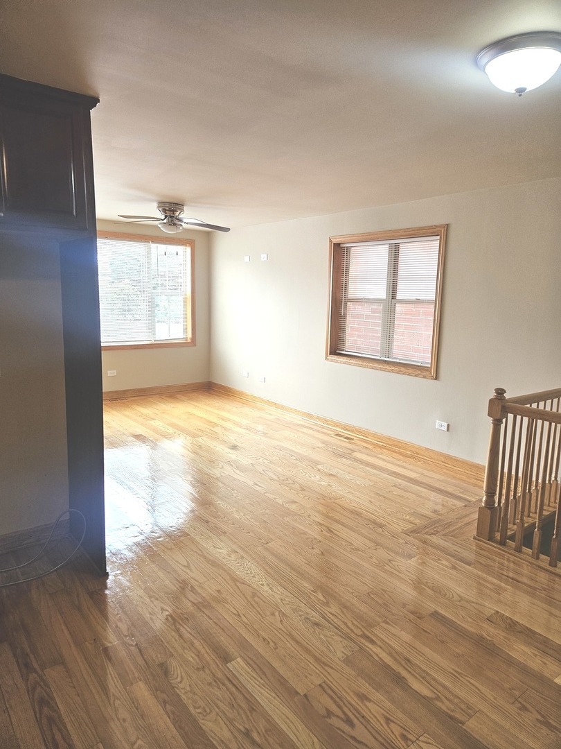 5316 S Kenneth Avenue Unit: 101