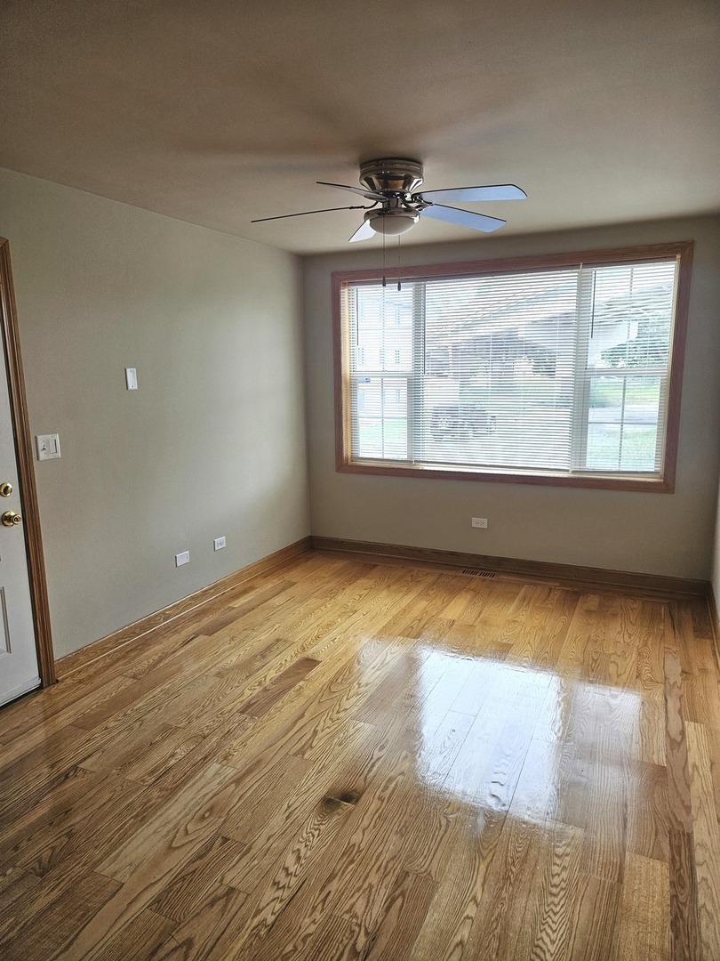 5316 S Kenneth Avenue Unit: 101