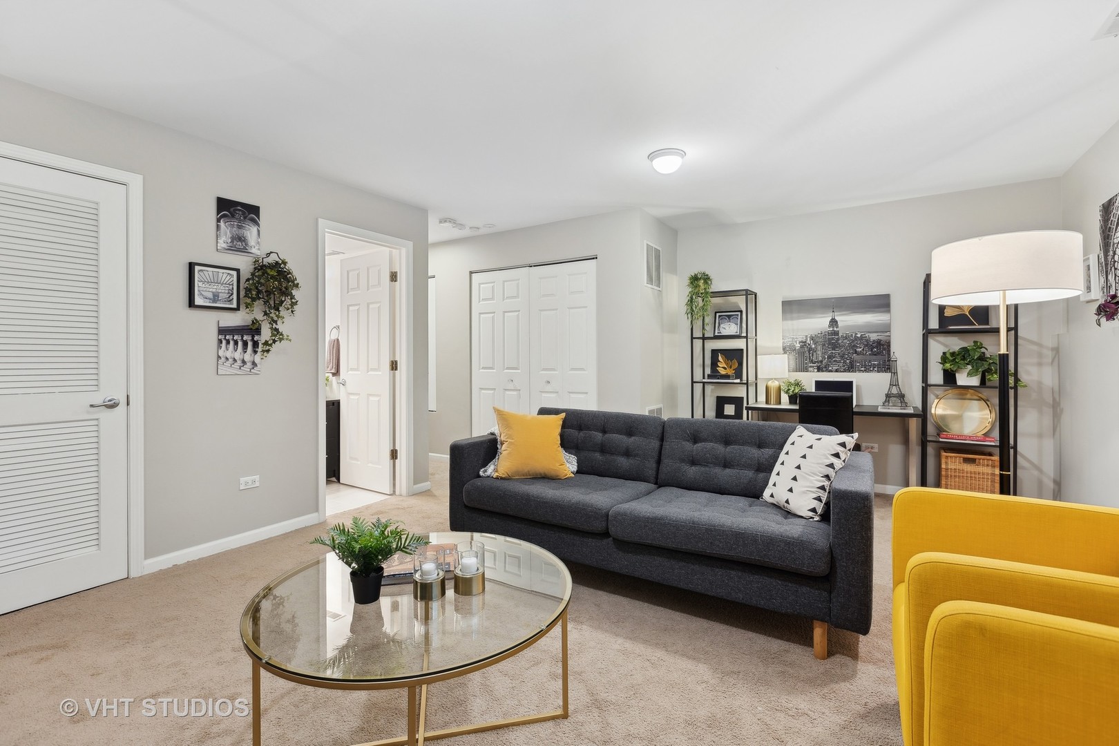 3825 N Milwaukee Avenue Unit: C