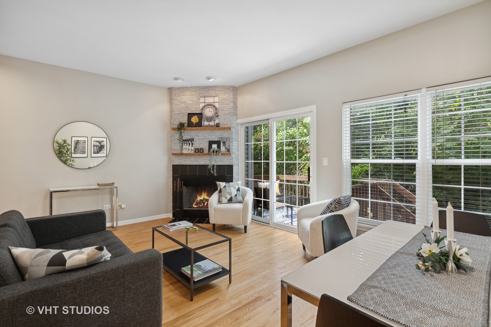 3825 N Milwaukee Avenue Unit: C