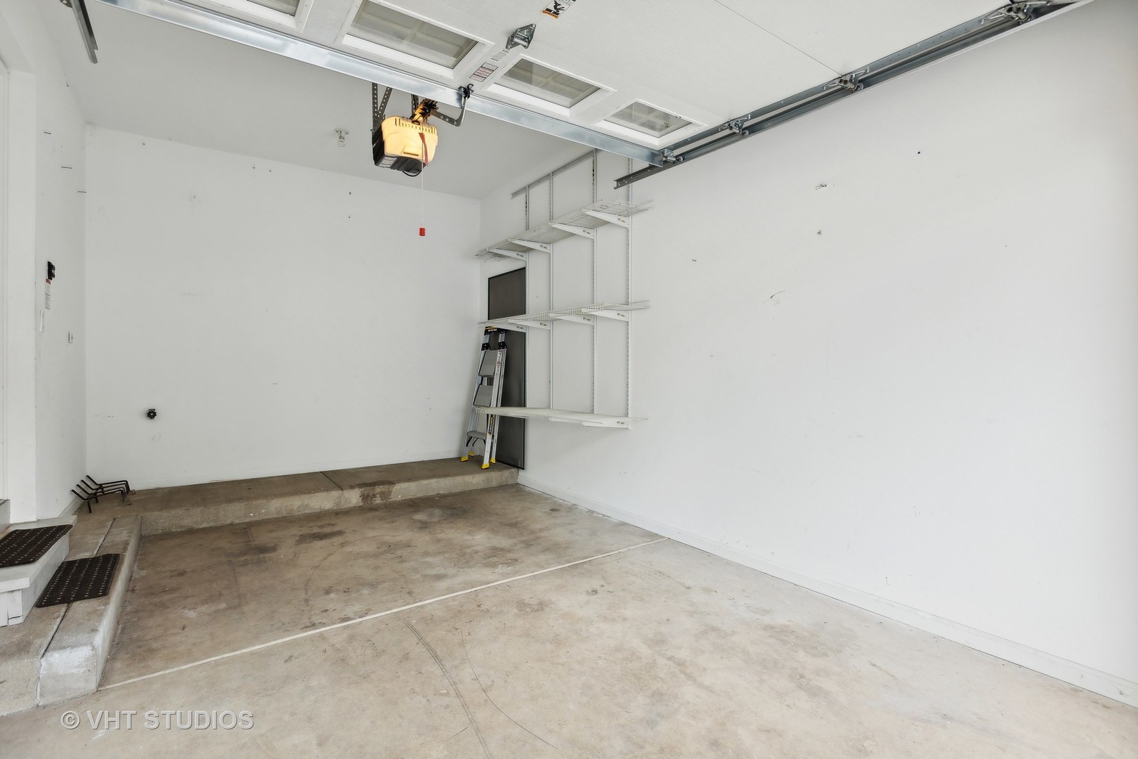 3825 N Milwaukee Avenue Unit: C