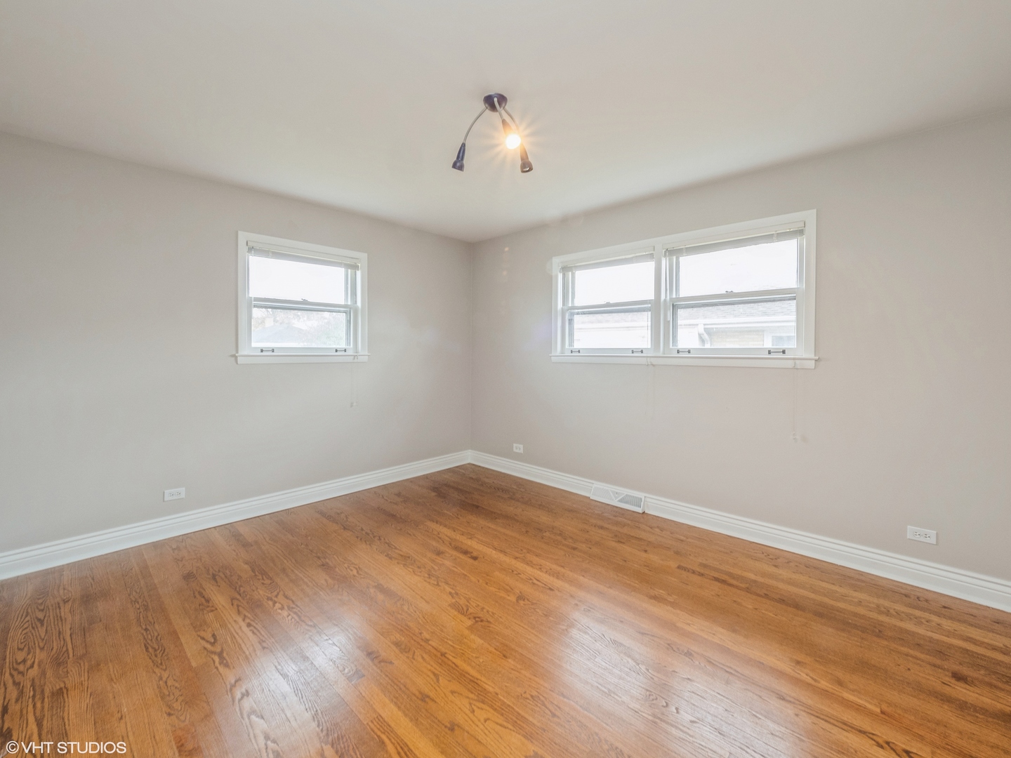 4949 Birchwood Avenue