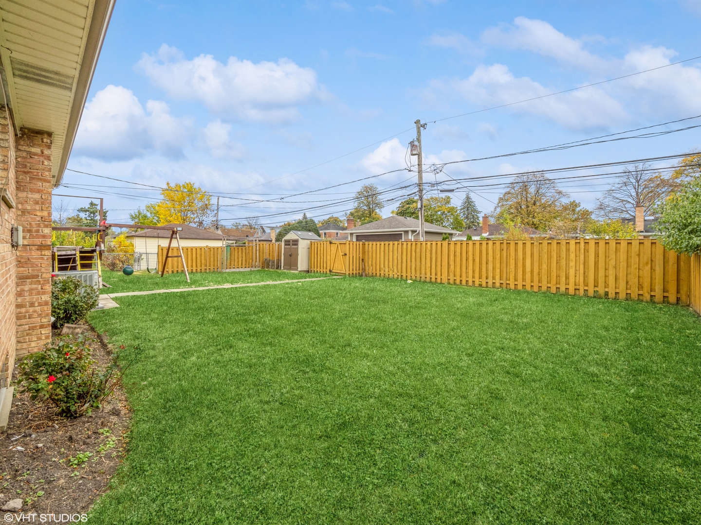 4949 Birchwood Avenue