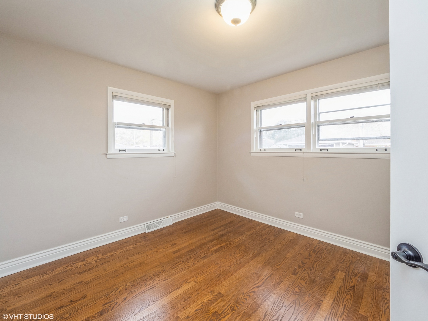 4949 Birchwood Avenue