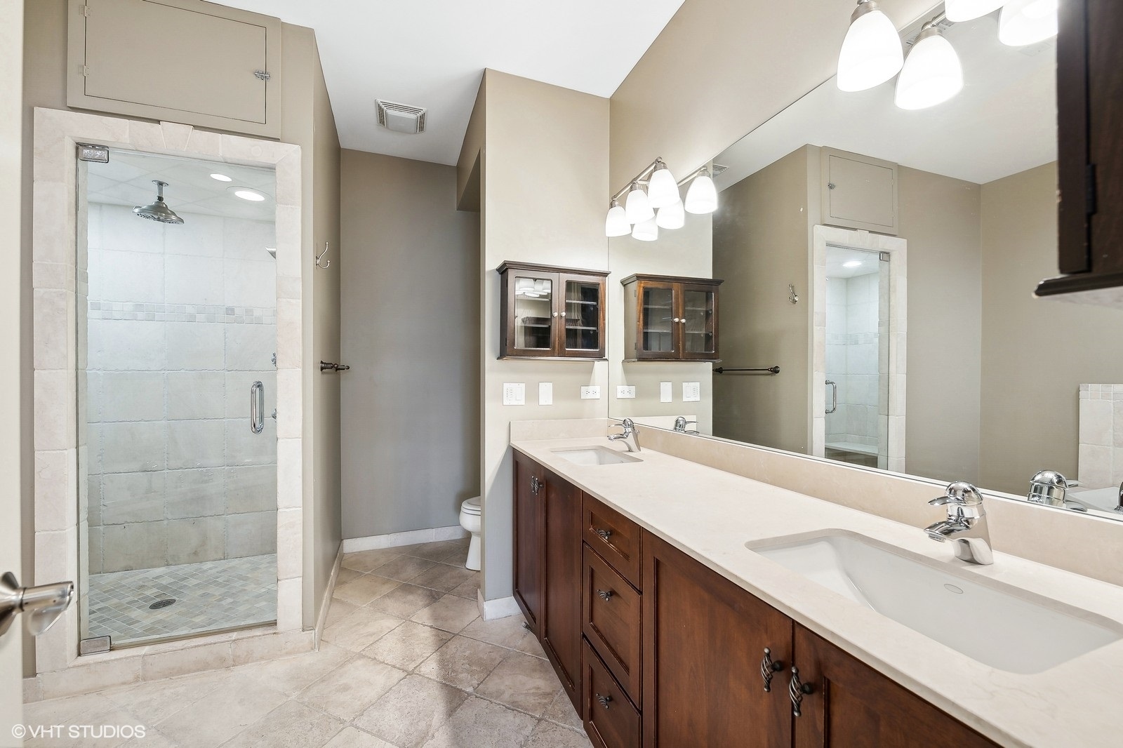 1890 N Milwaukee Avenue Unit: 3C