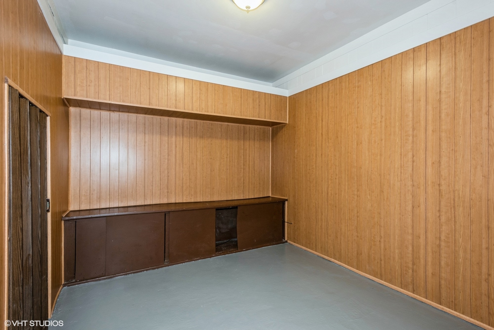 222 E Crestview Avenue