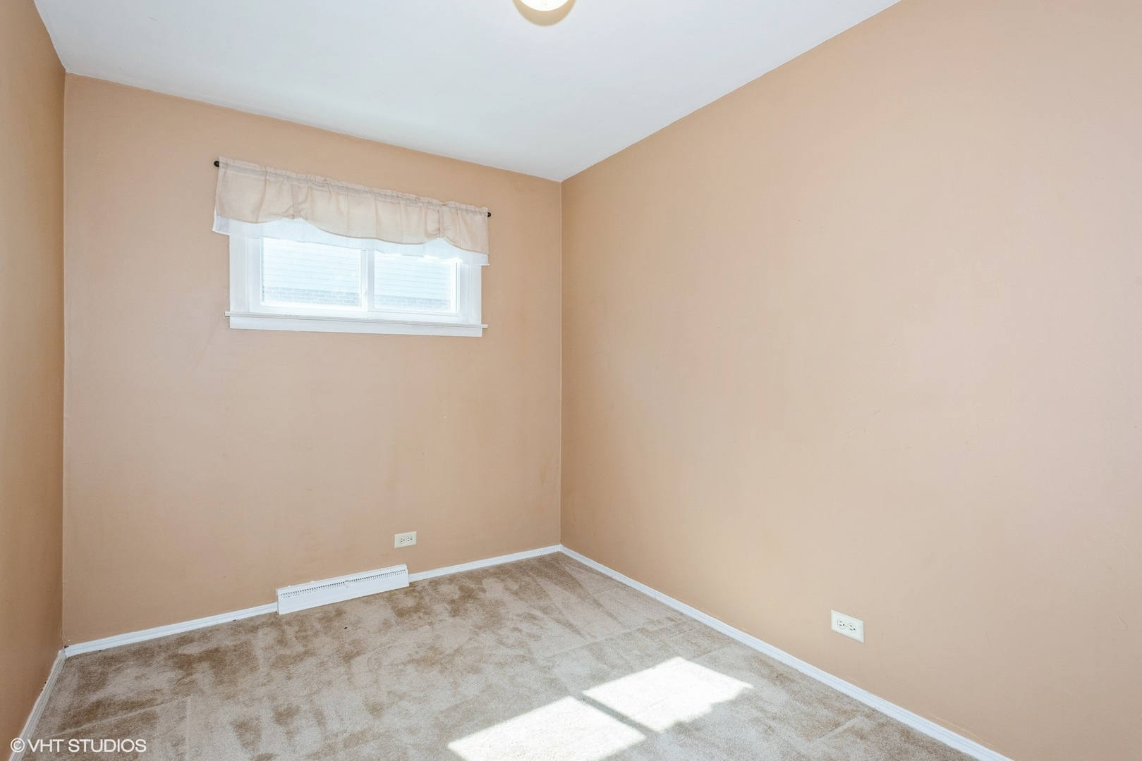 222 E Crestview Avenue