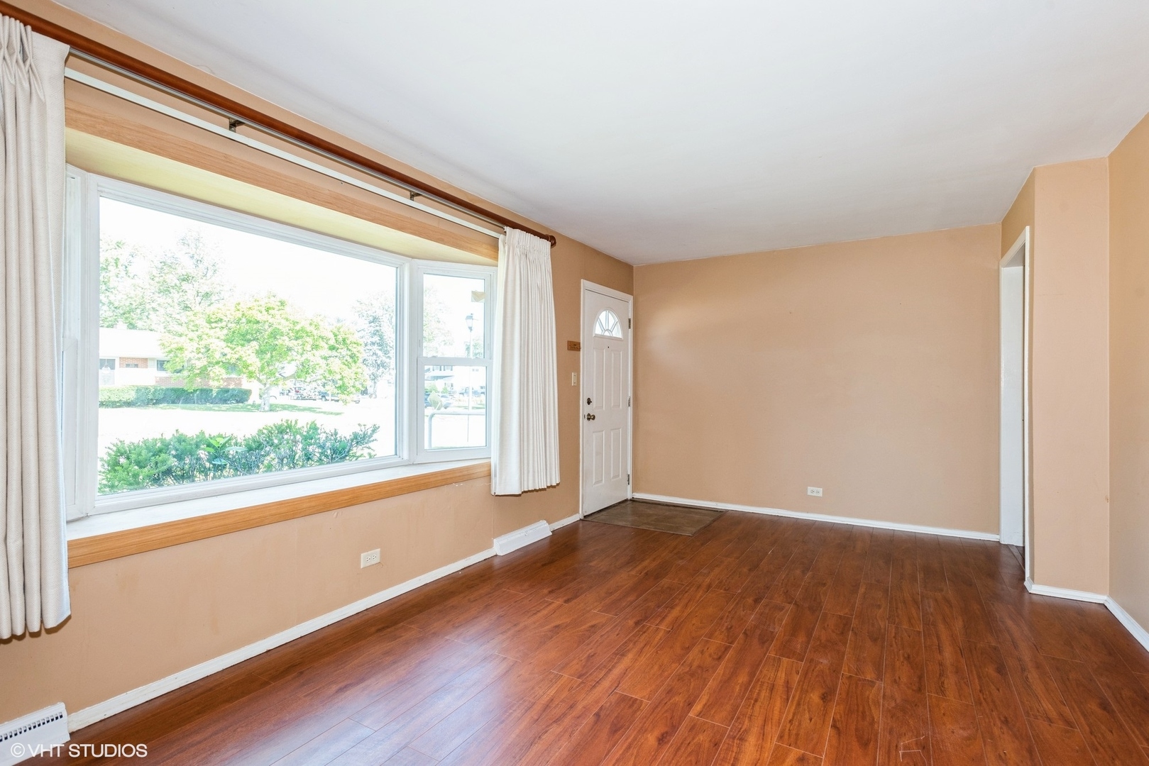 222 E Crestview Avenue