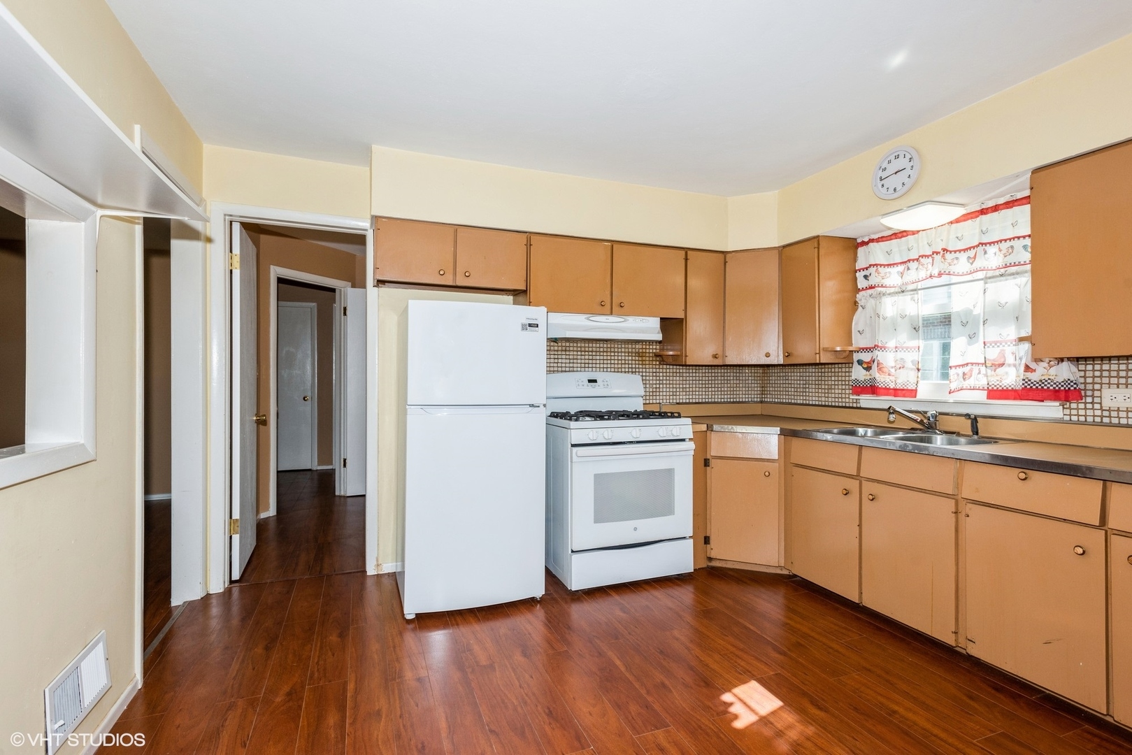 222 E Crestview Avenue