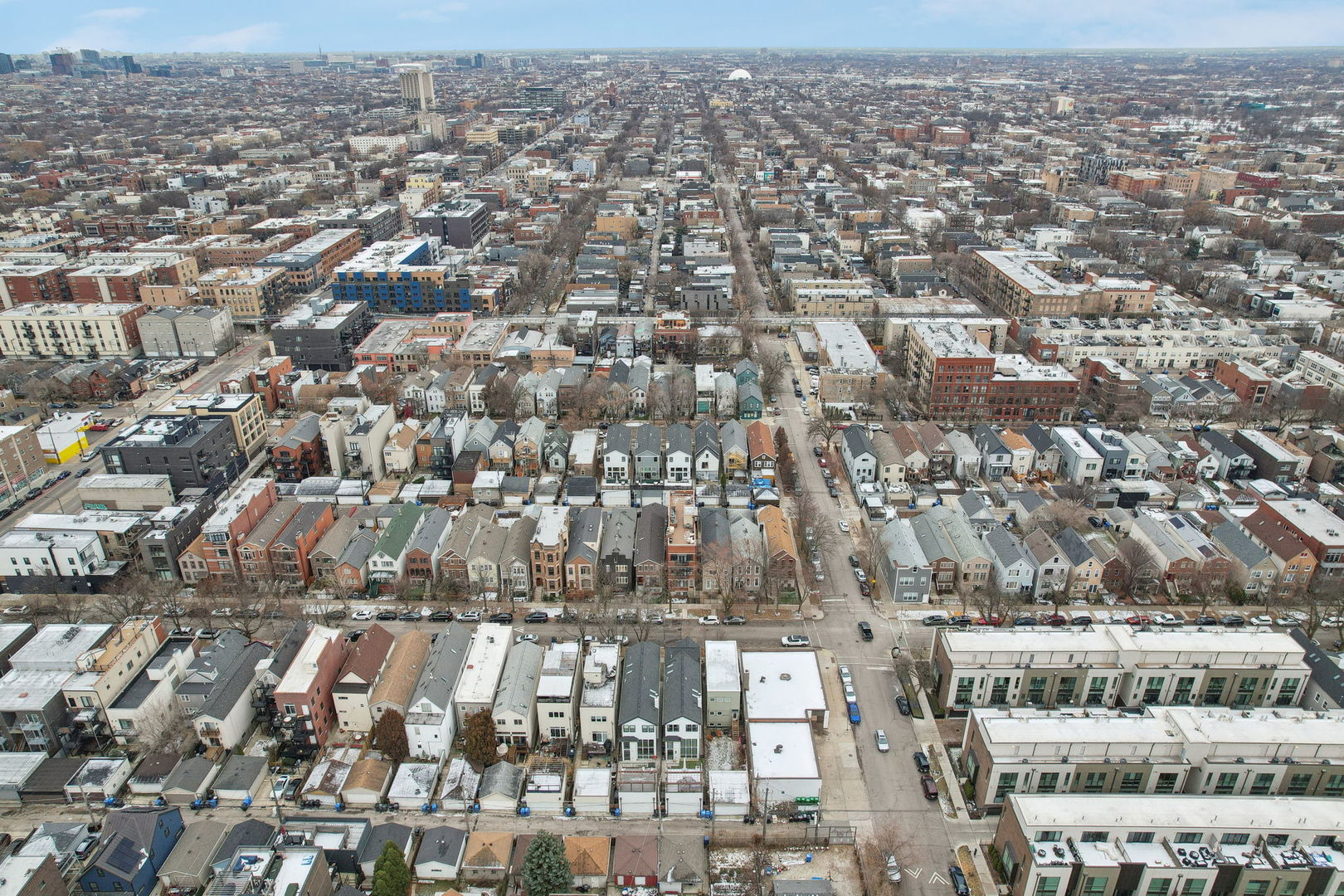 2448 W Cortland Street