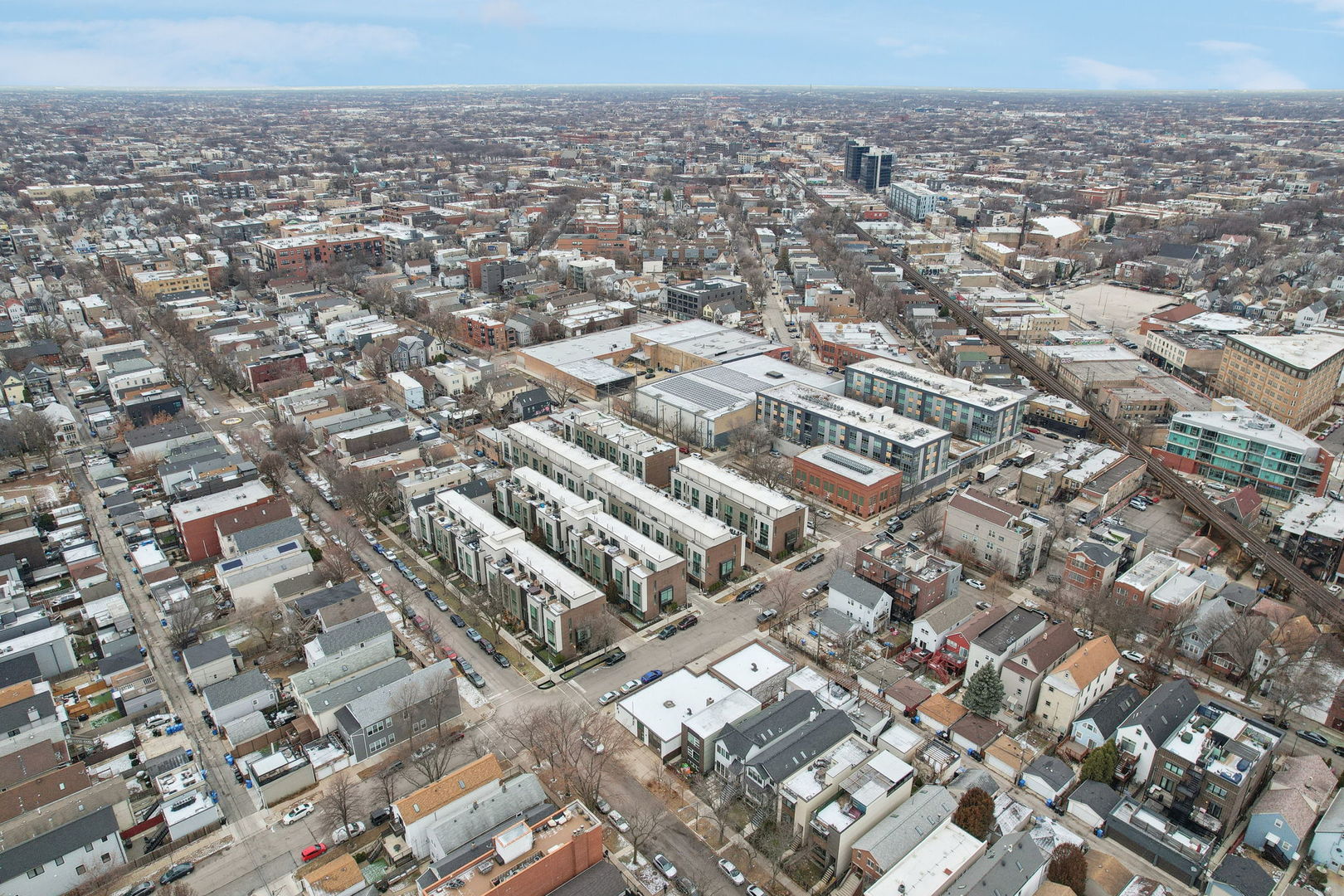 2448 W Cortland Street