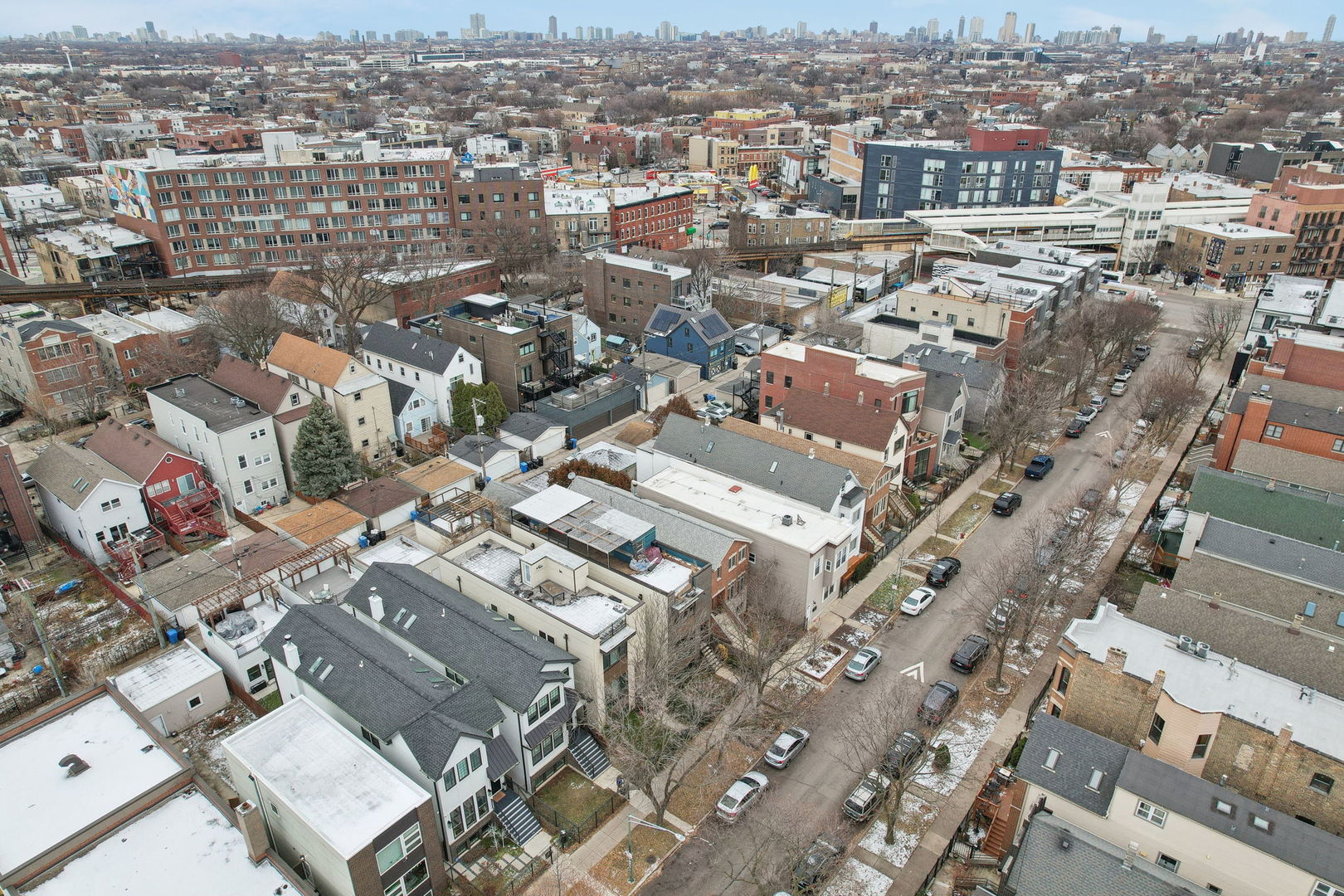 2448 W Cortland Street