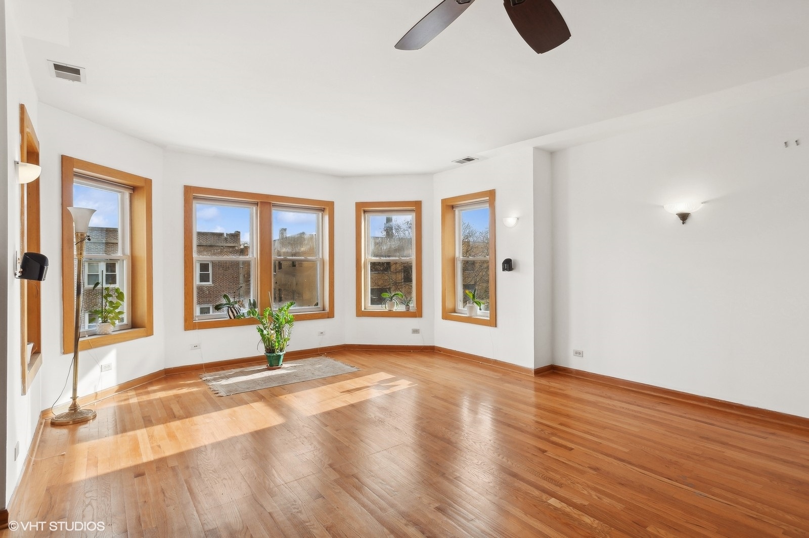 6314 N Bell Avenue Unit: 3