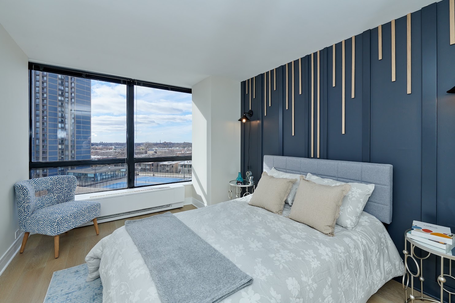 5415 N Sheridan Road Unit: 915