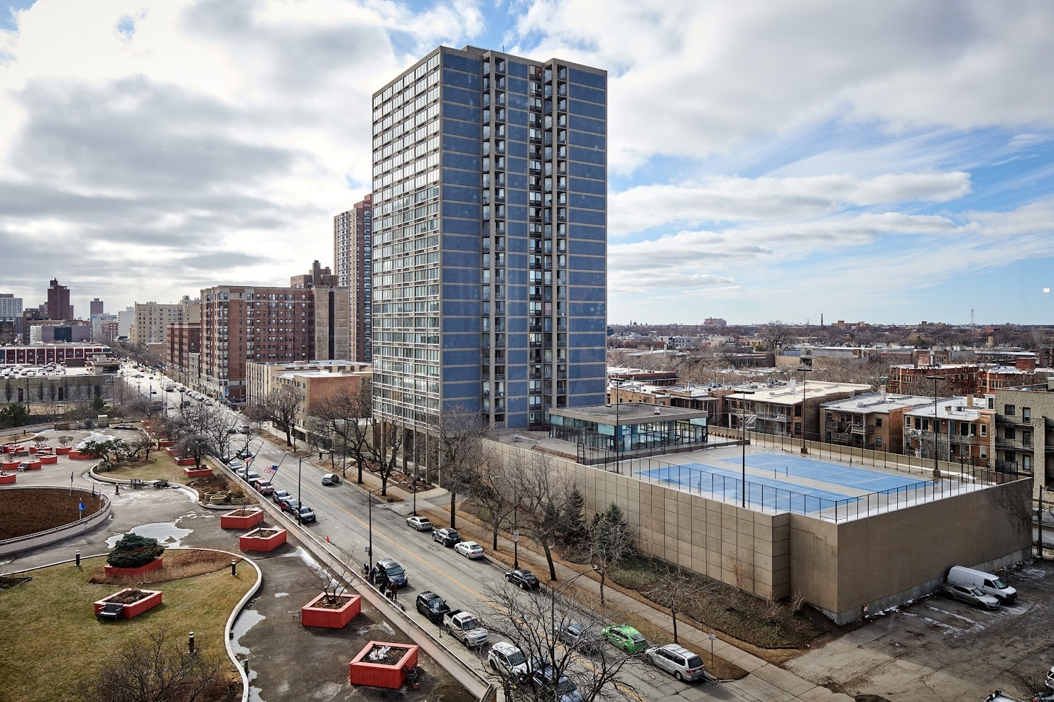 5415 N Sheridan Road Unit: 915