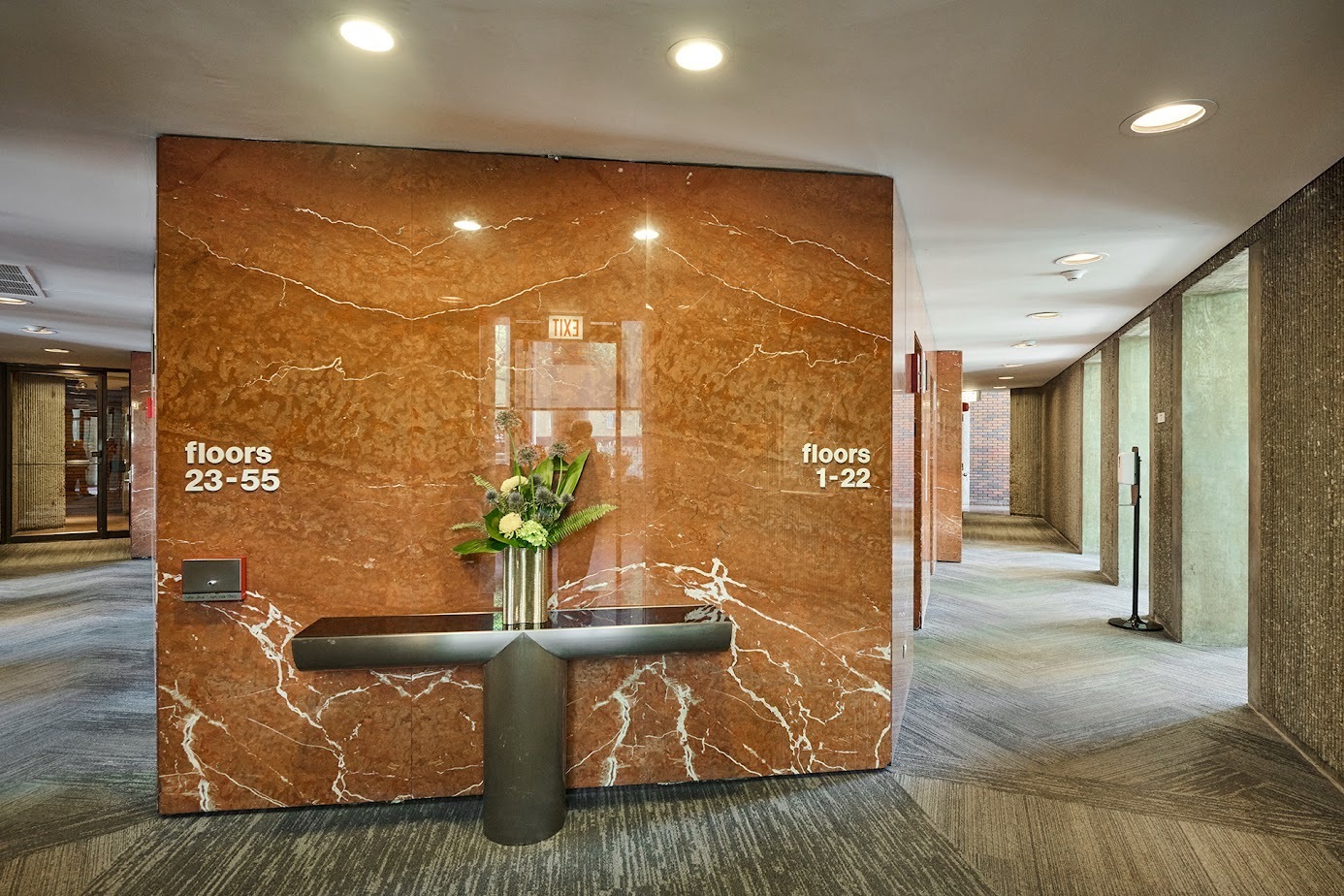 5415 N Sheridan Road Unit: 915