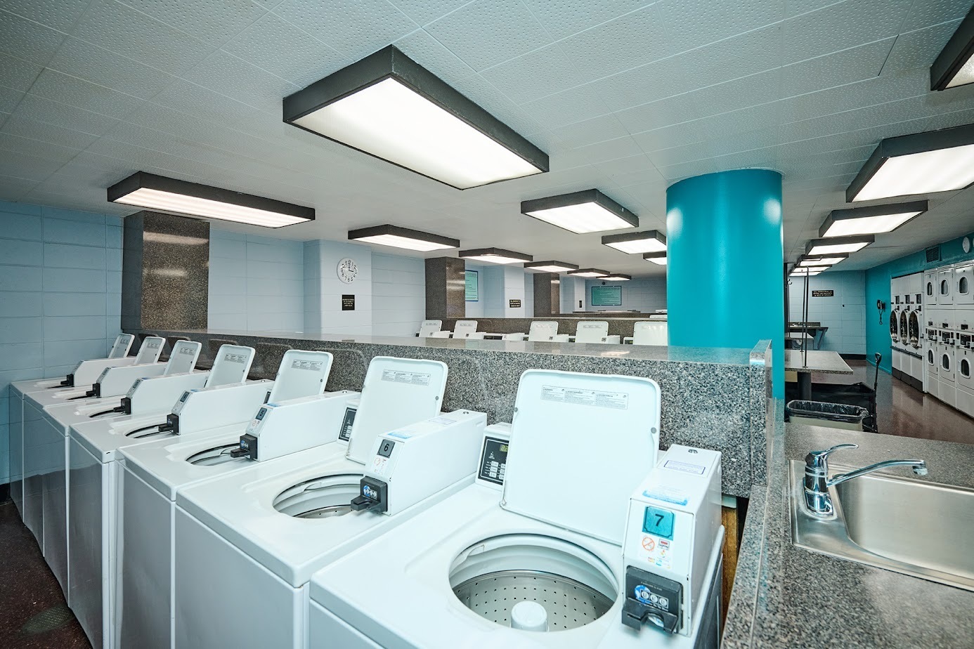 5415 N Sheridan Road Unit: 915