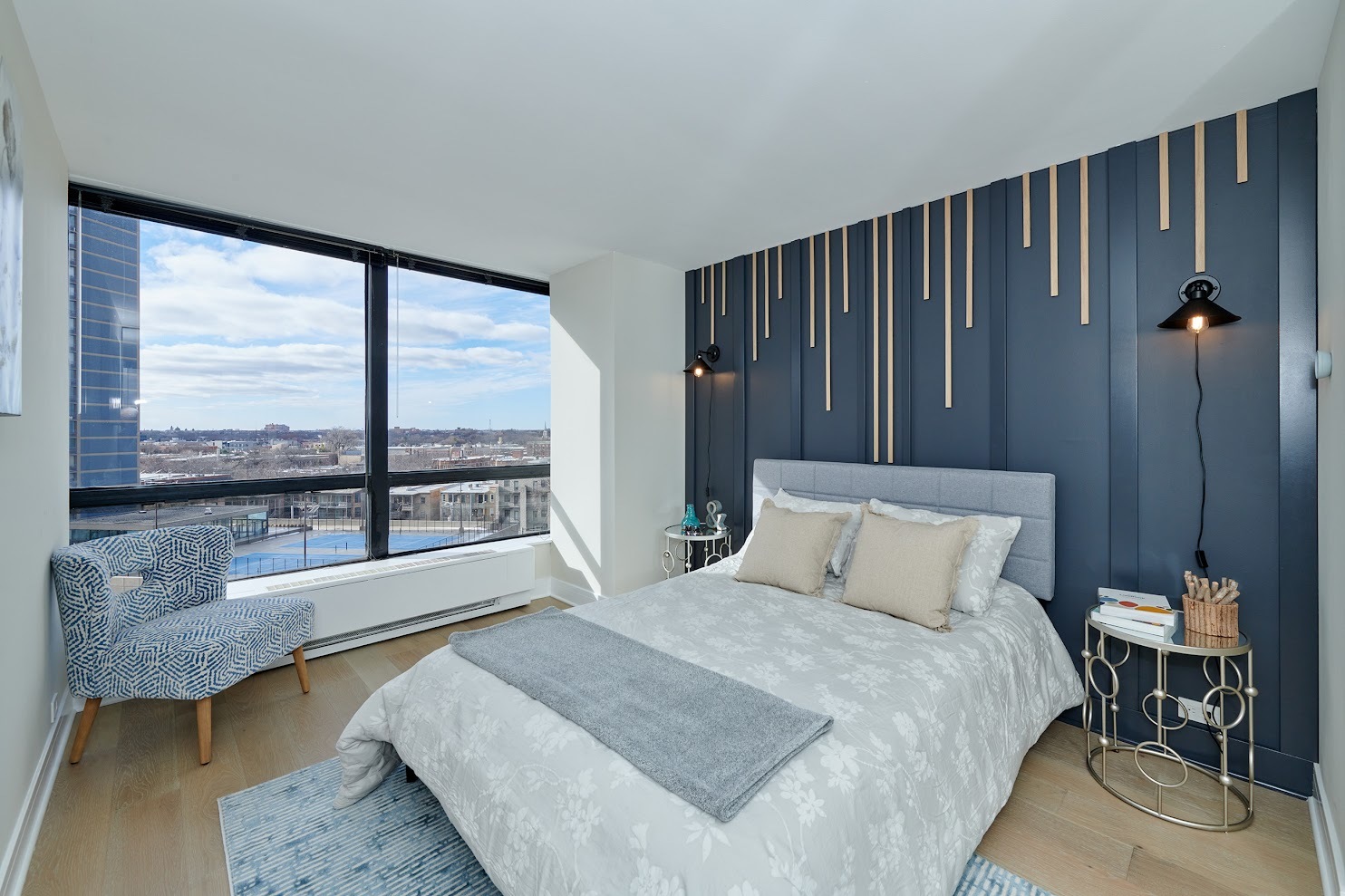 5415 N Sheridan Road Unit: 915