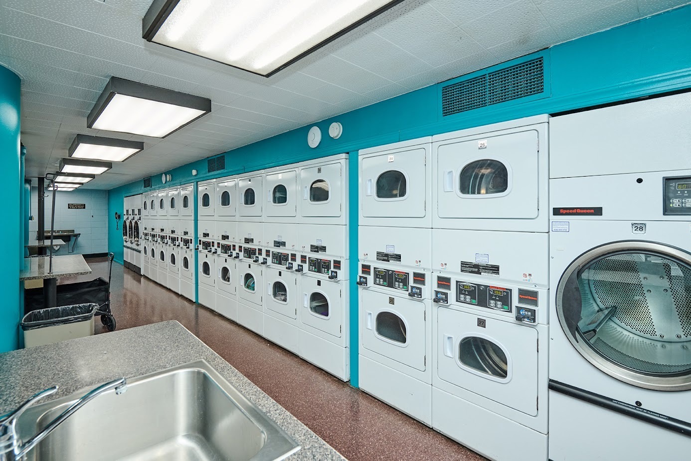 5415 N Sheridan Road Unit: 915