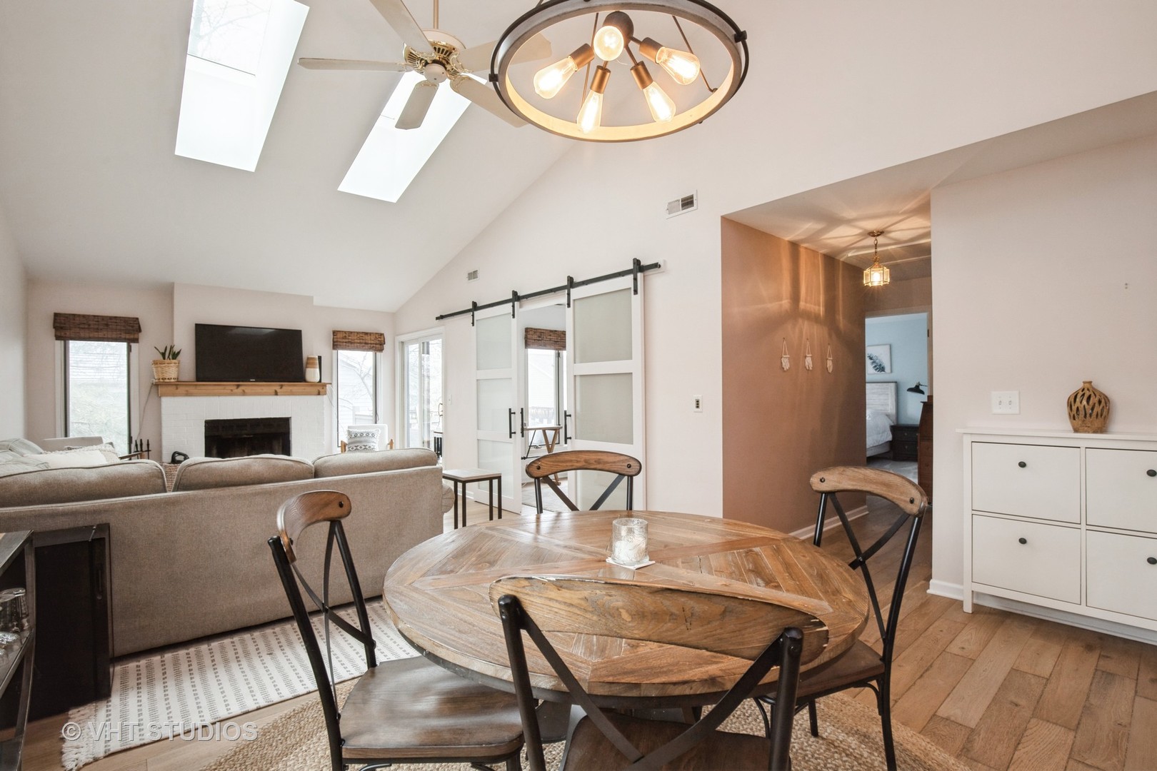 1411 James Court Unit: 129B